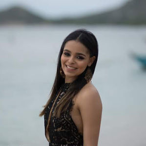 Meet your Posher, Nicole